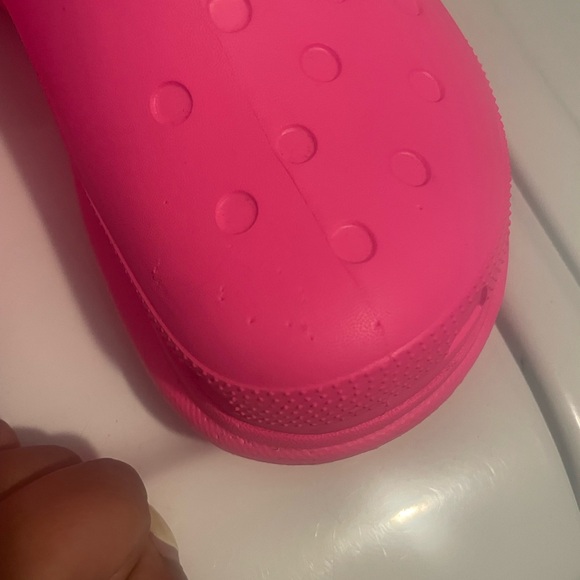 WOMEN'S CROCS™ BOOT IN BRIGHT PINK - Picture 3 of 3